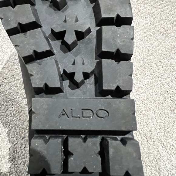 Aldo Pointed Short Boots (Barely worn) - Picture 3 of 5